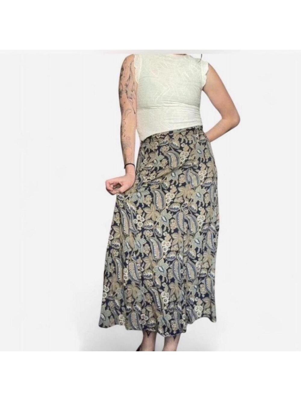 American Vintage Women's Multi and Green Skirt